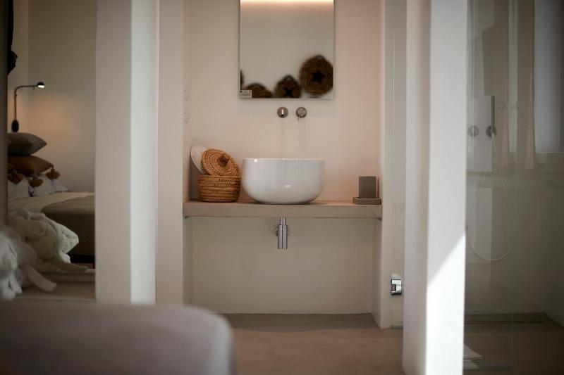Suite image 3