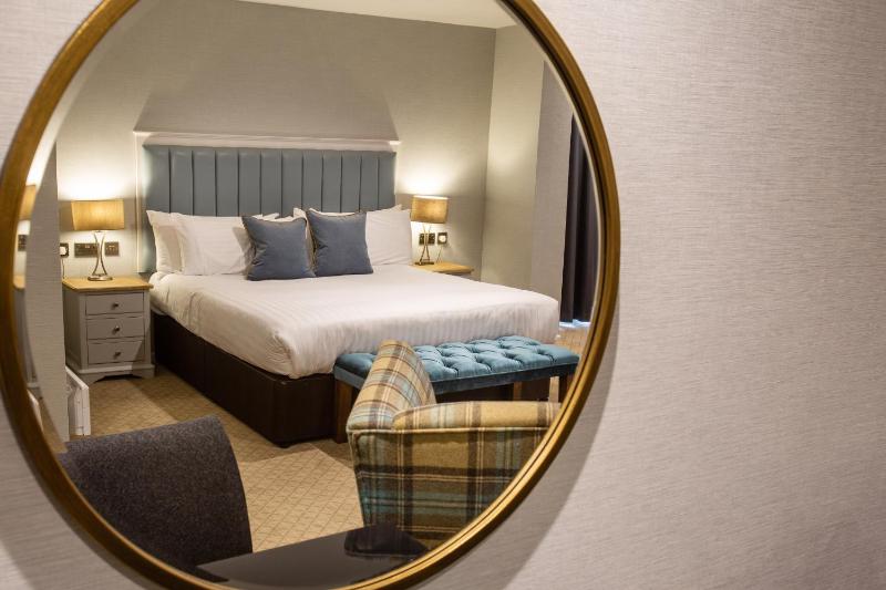 Executive Double or Twin Room image 4