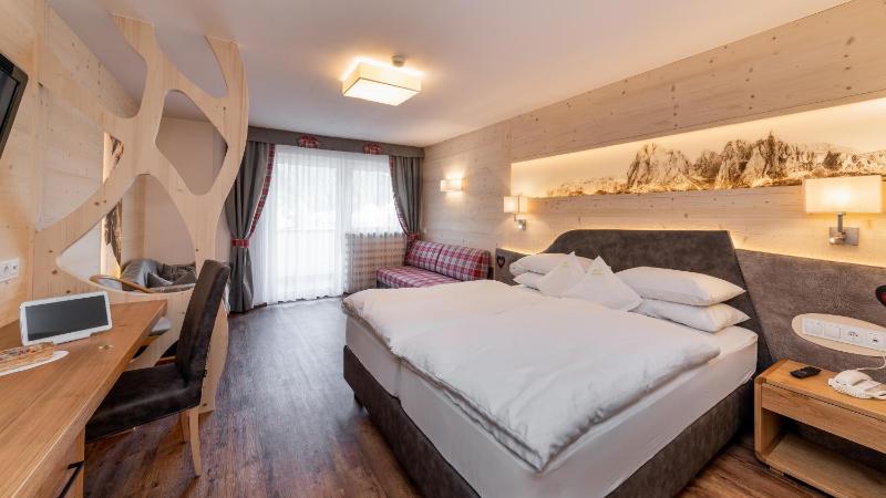 Comfort Double Room image 3