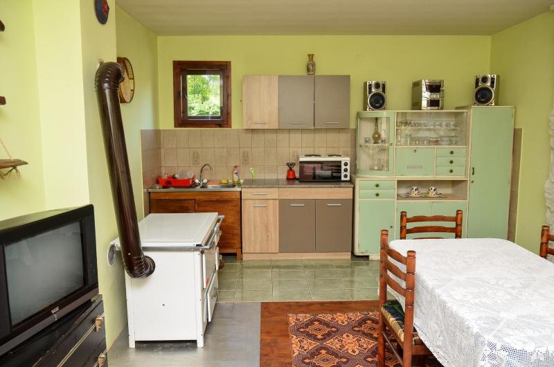 Two-Bedroom House image 4