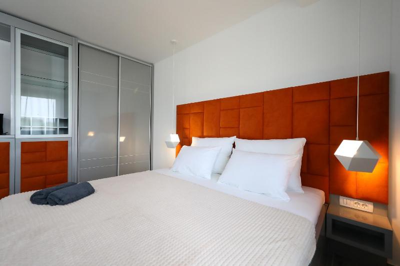 Deluxe Double Room with Balcony and Sea View image 4
