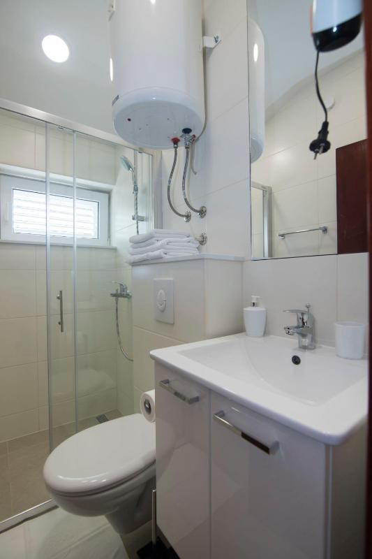 Studio - Second Floor image 2