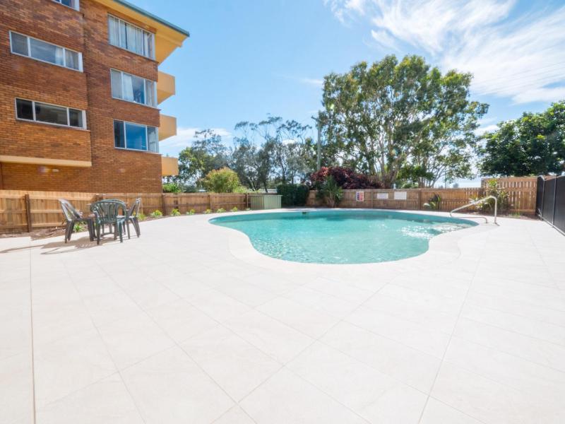 Golden Shores Unit 3 21 Landsborough Parade - image 14