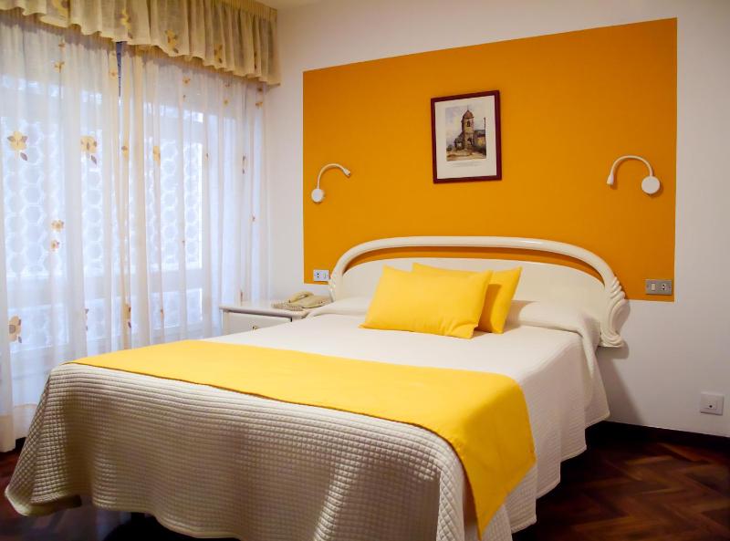 Double Room image 2