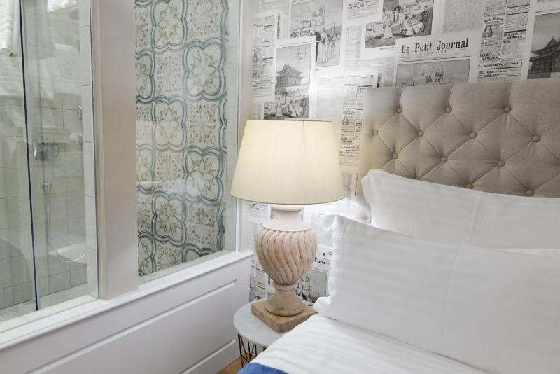 The Duke luxury rooms - image 7