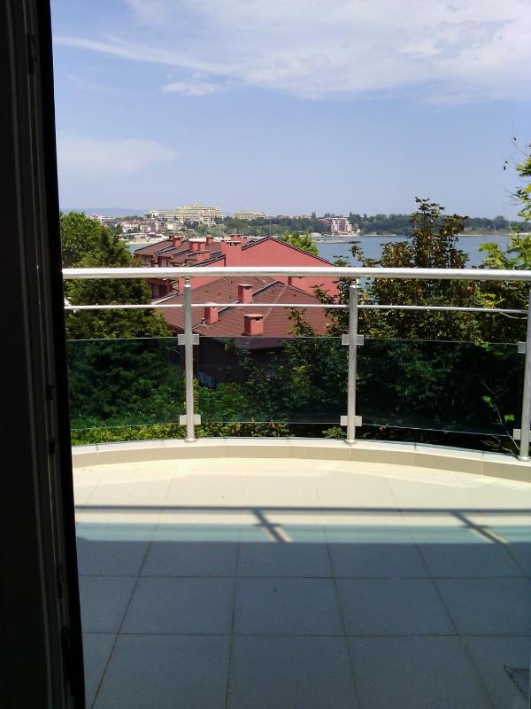 Two-Bedroom Apartment with Balcony image 1