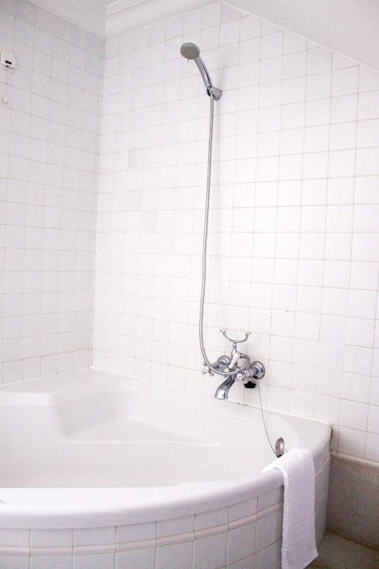 Bridal Suite image 2