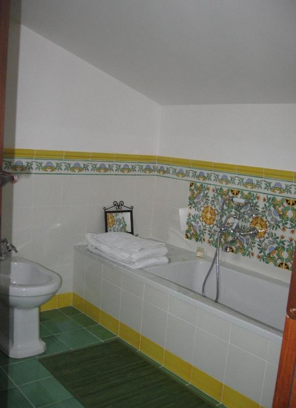  Double Room  Attic image 3
