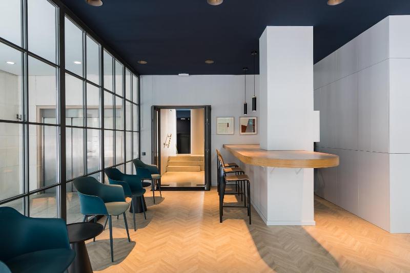 Feelathome Waldorf Suites Apartments - image 4