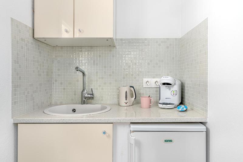 Apartment with Sea View image 4