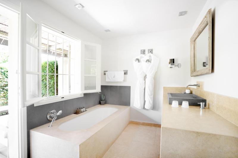 Junior Suite image 2