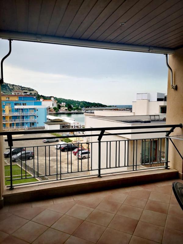 Apartment with Garden View image 3
