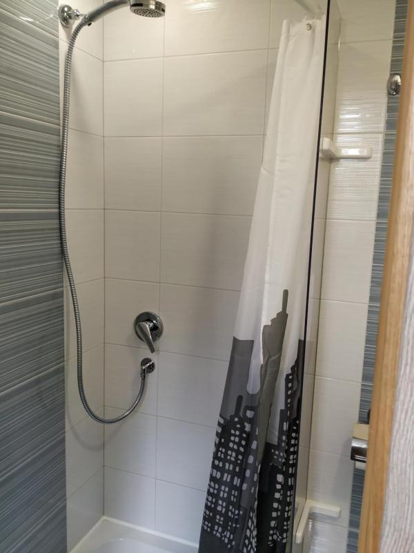 Small Double Room image 2