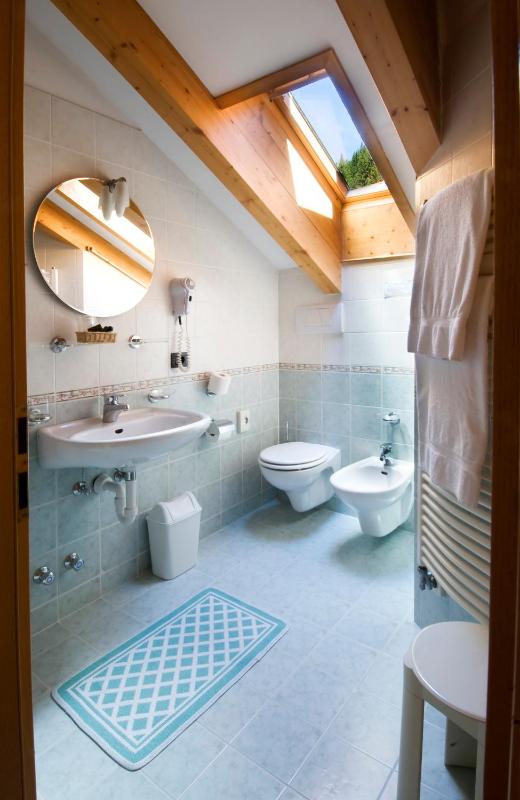 Single Room with Park View image 4