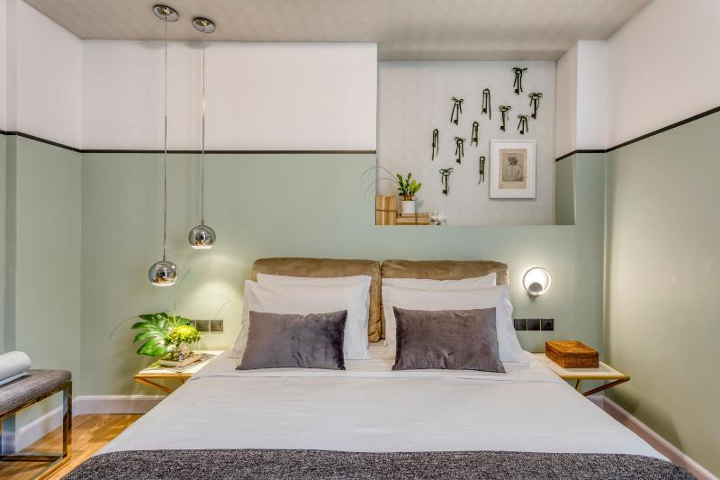 Double Room image 3