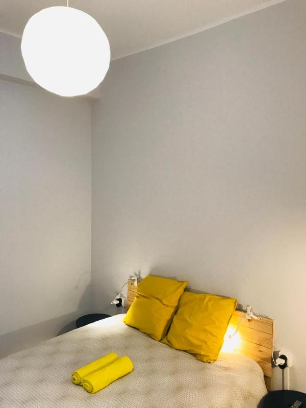 Standard Double Room with Shared Bathroom image 3