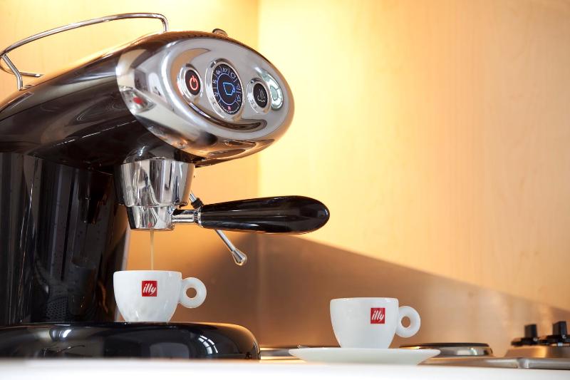 Two Bedroom Villa with Indoor Private Cave Pool  image 1