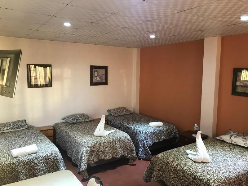 Cittadella Hostal - image 10