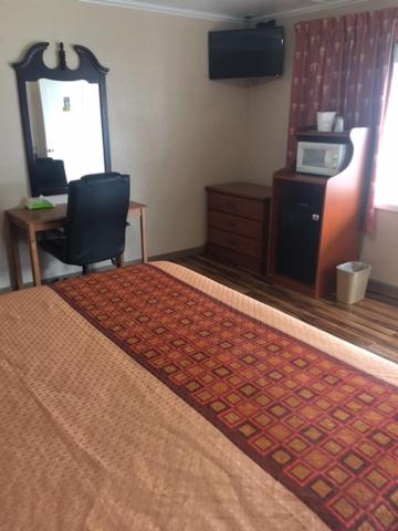 Standard Single Room image 3