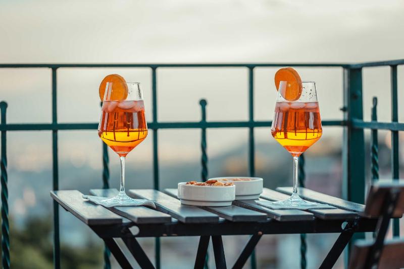 Double Room with Balcony image 1