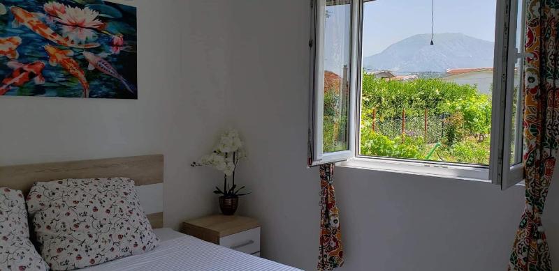 Apartmani Suncokreti - Sunflower Apartments - image 13