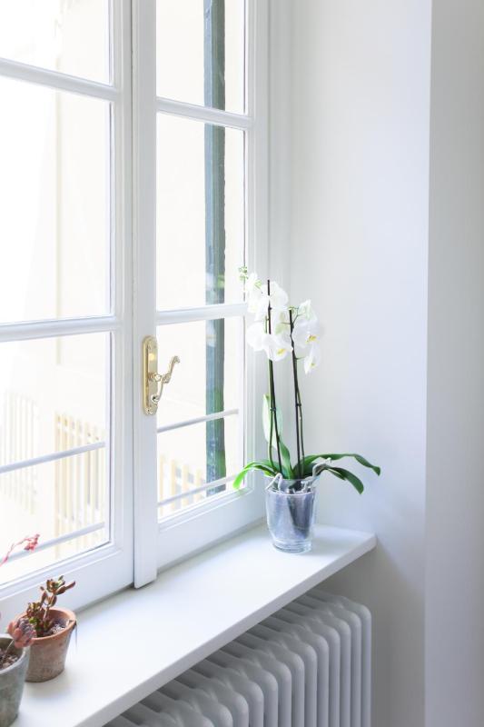 Deluxe King Room image 4