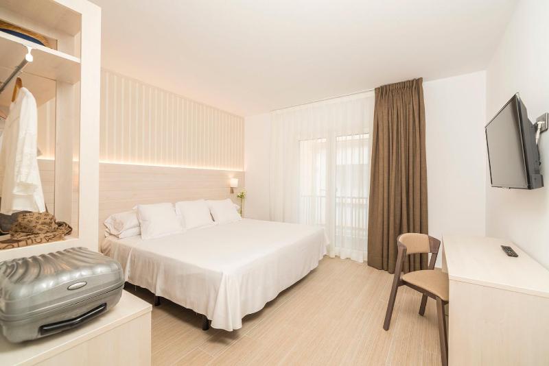 Hotel Marsol - image 40