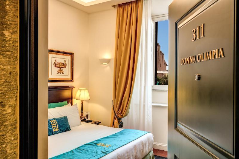 Superior Suite image 3