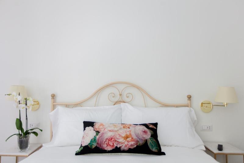 Superior King Room image 1