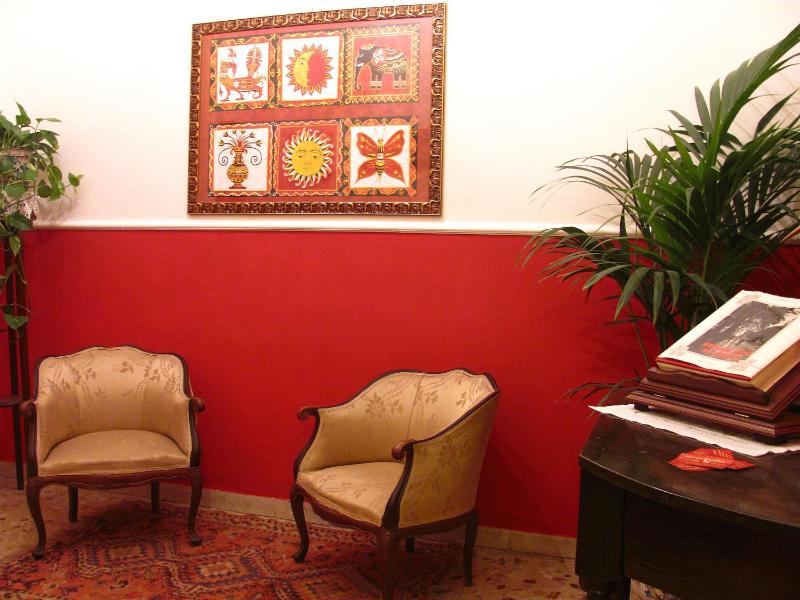 Piccadilly House - image 31