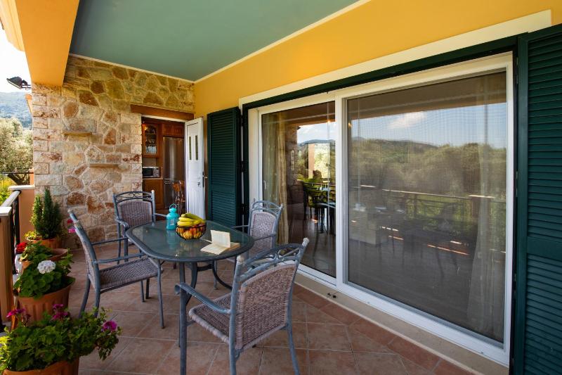 Apartment with Garden View image 2