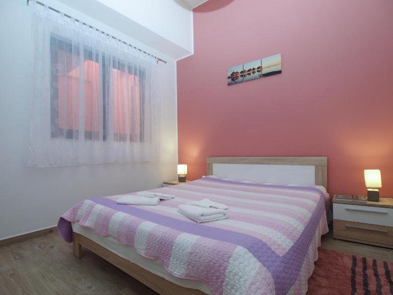 Apartment image 3