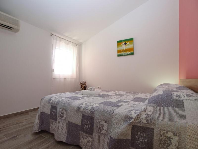 Apartment image 3