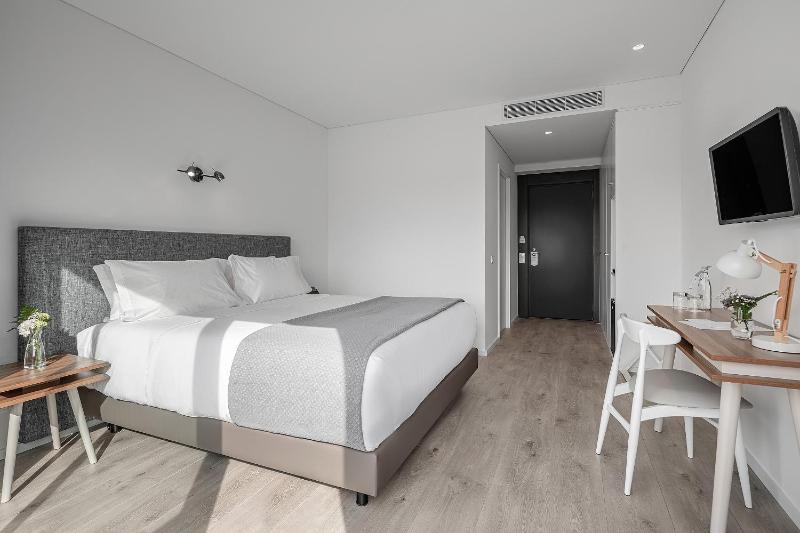 Caléway Hotel - image 41