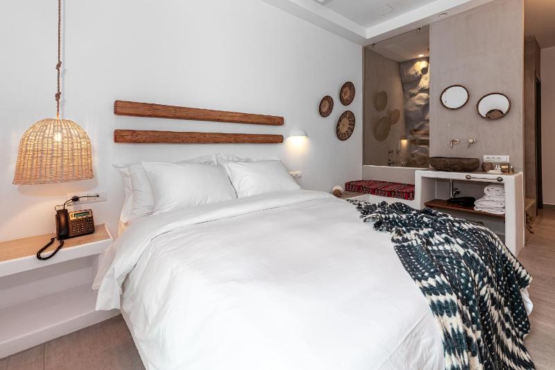 Junior Spa Suite Street View image 4
