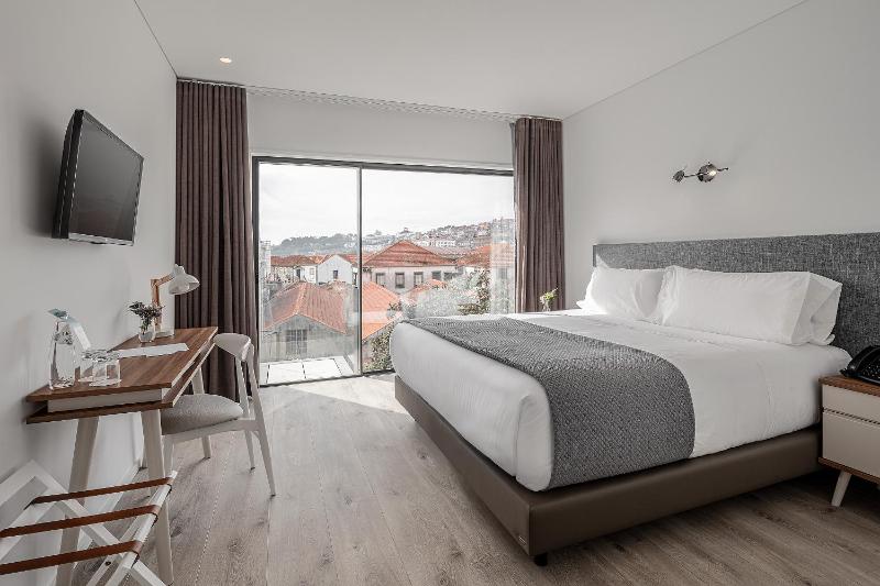 Caléway Hotel - image 14