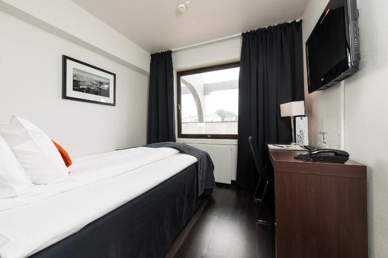 Single Room image 1