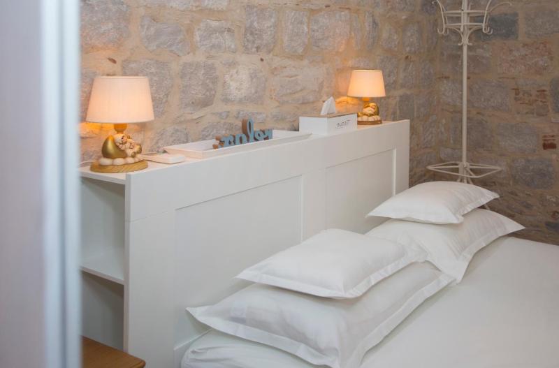 Apartment with Balcony image 3