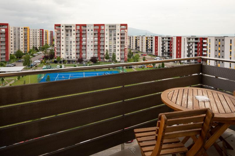 Colors Apartment with Balcony image 2