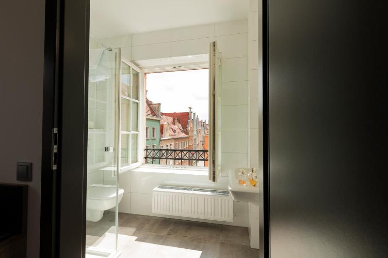 Deluxe Double or Twin Room image 2