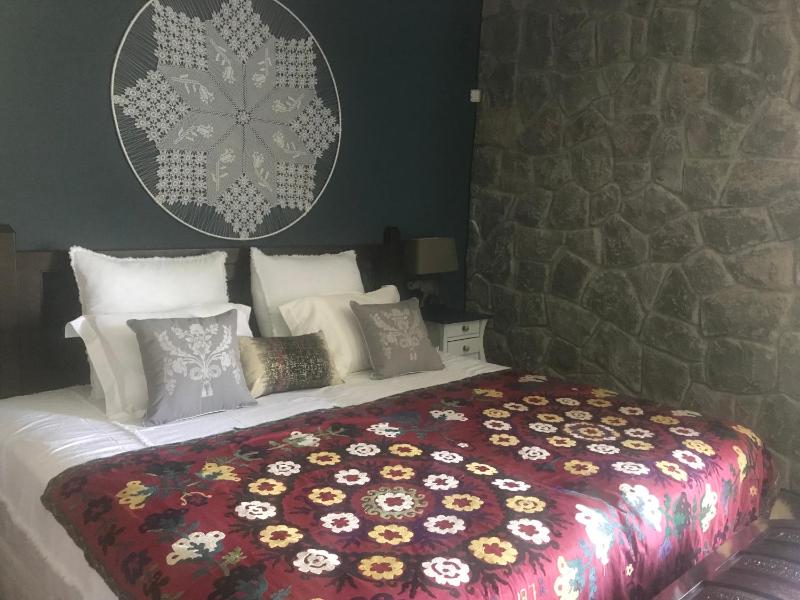 Deluxe Double Room image 2