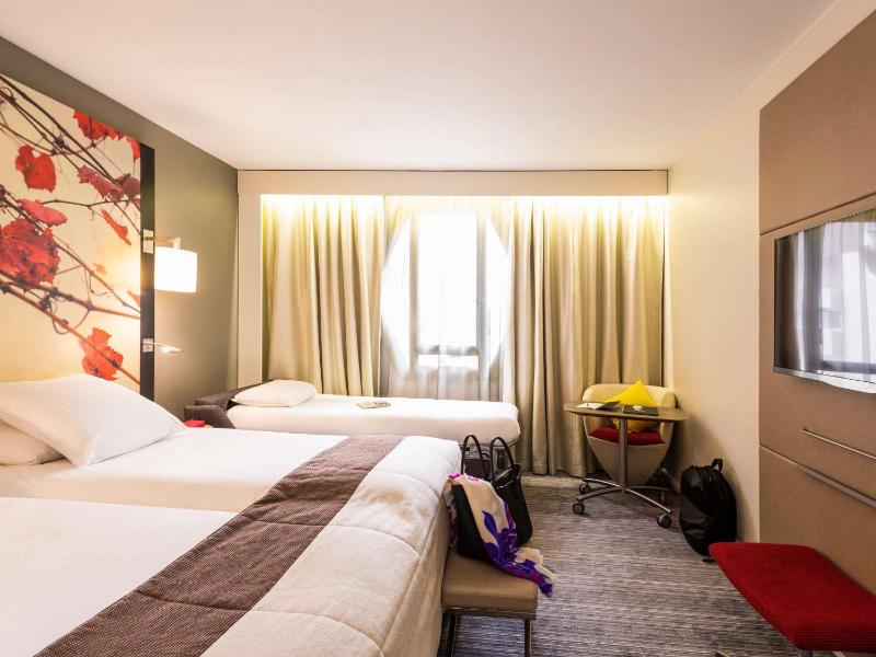 Classic Room Double Bed or Twin Room image 4