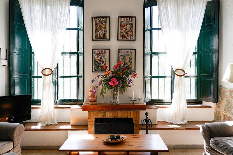 Four-Bedroom Villa (12 Adults) image 4