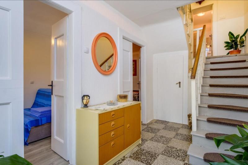 Apartment - Split Level image 2