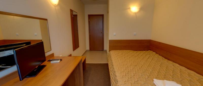 Single Room image 4
