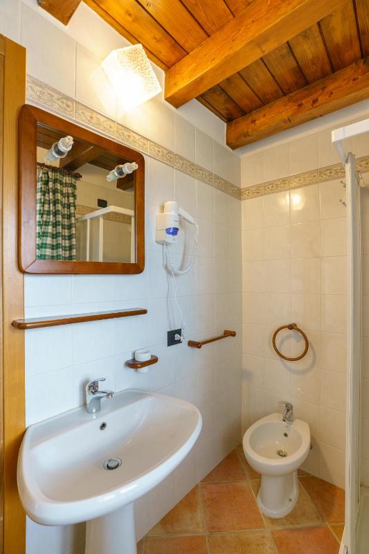 Junior Suite with Balcony image 4