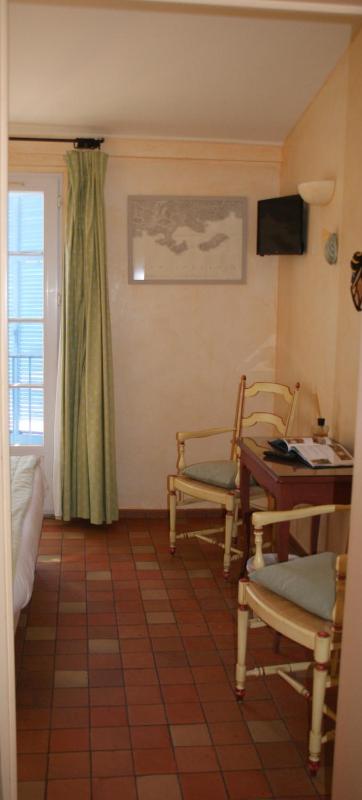 Auberge des Glycines - image 23