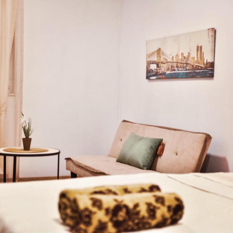 One-Bedroom Apartment image 3