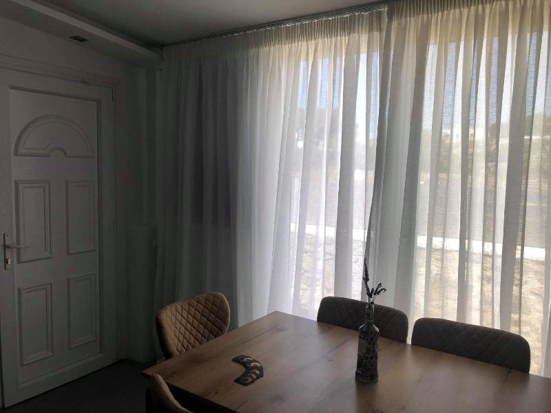 Deluxe Quadruple Room image 2