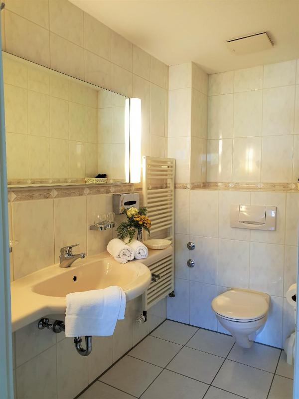 Double Room image 2